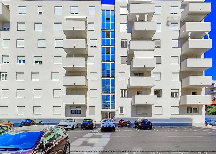 Apartman Maraschino 2br Balcony Garage And Bbq Zadar