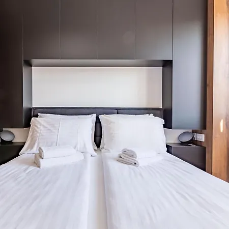 Maraschino 2br Balcony Garage And Bbq Appartement *