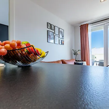 Maraschino 2br Balcony Garage And Bbq * Zara