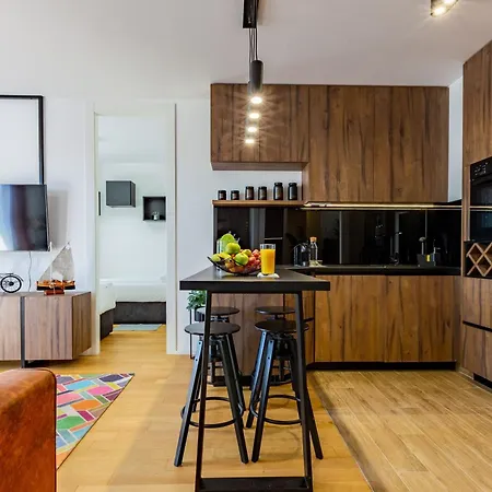 Maraschino 2br Balcony Garage And Bbq * Zara