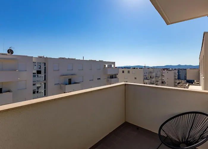 Апартаменты Maraschino 2br Balcony Garage And Bbq